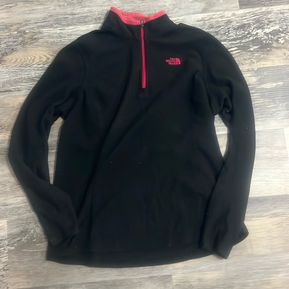 The North Face Tops - North Face 1/4 zip